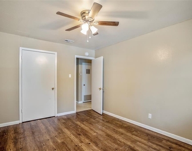 3532 Midwest Drive - Photo Thumbnail 3