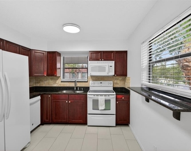 484 Santa Cruz Place Ne - Photo Thumbnail 5