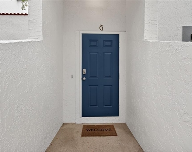 484 Santa Cruz Place Ne - Photo Thumbnail 1