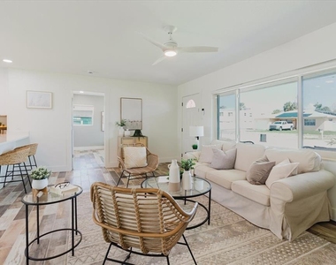 411 87th Avenue - Photo Thumbnail 6
