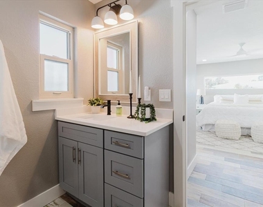 411 87th Avenue - Photo Thumbnail 25