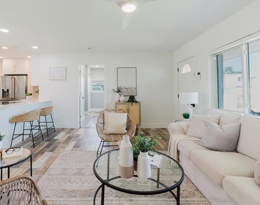 411 87th Avenue - Photo Thumbnail 7