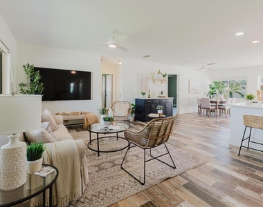 411 87th Avenue - Photo Thumbnail 4