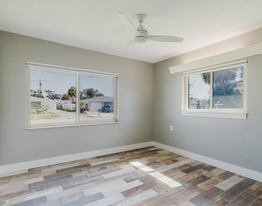 411 87th Avenue - Photo Thumbnail 27