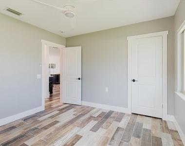 411 87th Avenue - Photo Thumbnail 28