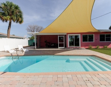 411 87th Avenue - Photo Thumbnail 45
