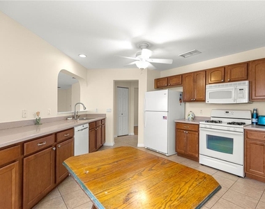 9770 Sw 92nd Place Road - Photo Thumbnail 10
