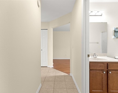 9770 Sw 92nd Place Road - Photo Thumbnail 3