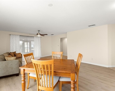 9770 Sw 92nd Place Road - Photo Thumbnail 15