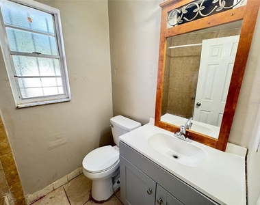 1209 Carlsbad Place - Photo Thumbnail 2