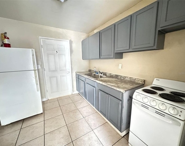 1209 Carlsbad Place - Photo Thumbnail 6