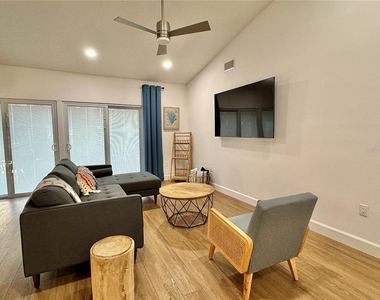 3409 45th Street W - Photo Thumbnail 20