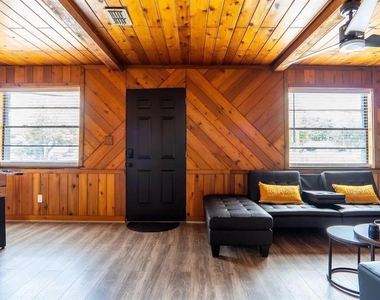 1118 Overdale Street - Photo Thumbnail 3