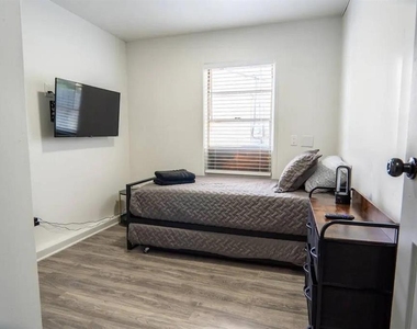 1118 Overdale Street - Photo Thumbnail 28
