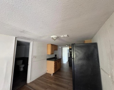 224 10th Avenue - Photo Thumbnail 12