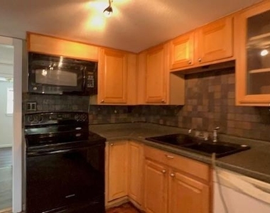 224 10th Avenue - Photo Thumbnail 7