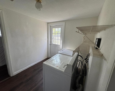 224 10th Avenue - Photo Thumbnail 9