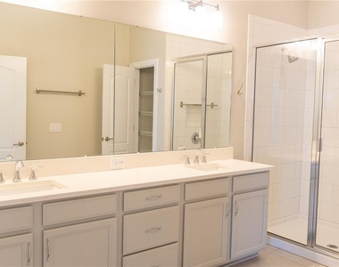 1011 Lychee Court - Photo Thumbnail 17