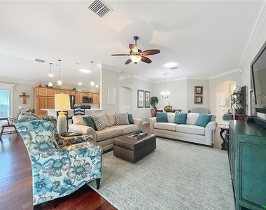 2875 Rain Lily Loop - Photo Thumbnail 5