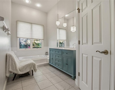 8717 54th Avenue E - Photo Thumbnail 10