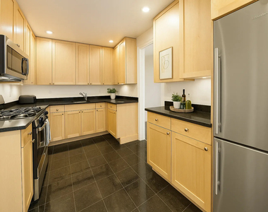 147 West 79th Street - Photo Thumbnail 3