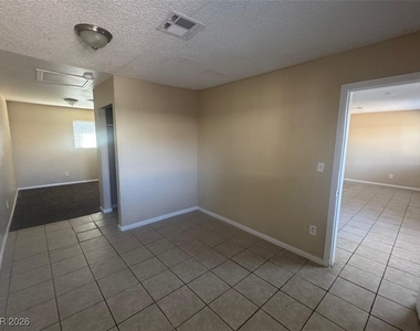 2605 Cedar Avenue - Photo Thumbnail 6