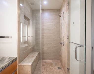 3722 Las Vegas Boulevard - Photo Thumbnail 10