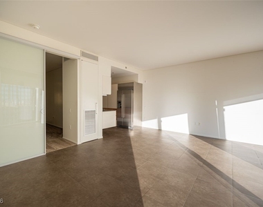 3722 Las Vegas Boulevard - Photo Thumbnail 12