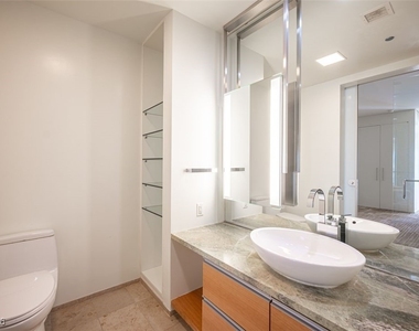 3722 Las Vegas Boulevard - Photo Thumbnail 19