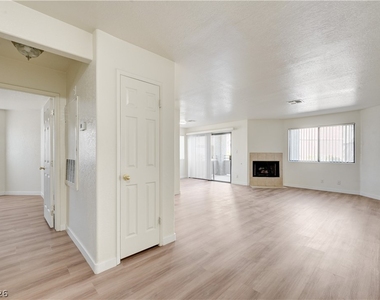 5018 S Rainbow Boulevard - Photo Thumbnail 21