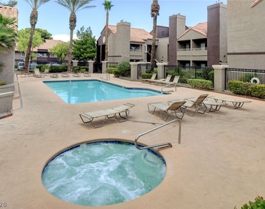 5018 S Rainbow Boulevard - Photo Thumbnail 31