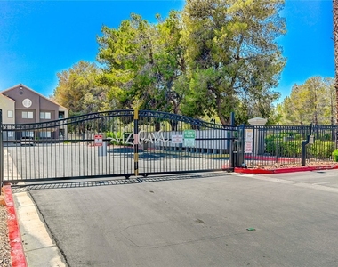 5018 S Rainbow Boulevard - Photo Thumbnail 35