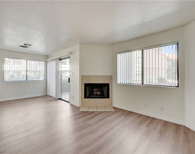 5018 S Rainbow Boulevard - Photo Thumbnail 7