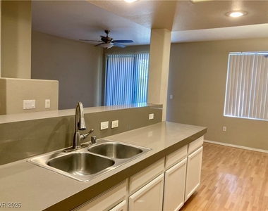 656 Peachy Canyon Circle - Photo Thumbnail 2