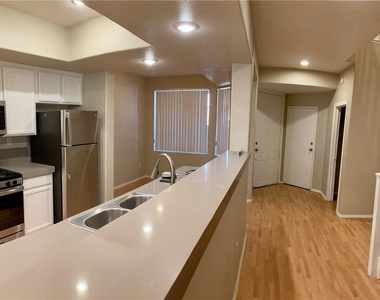 656 Peachy Canyon Circle - Photo Thumbnail 4
