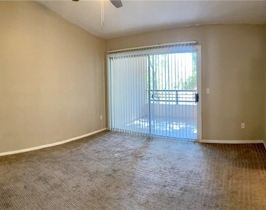 656 Peachy Canyon Circle - Photo Thumbnail 14