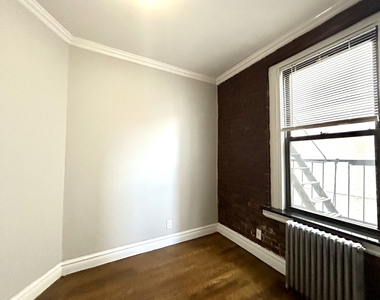 East 13th Street - Photo Thumbnail 5