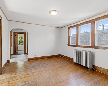 71 Gerald Avenue - Photo Thumbnail 2