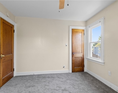 71 Gerald Avenue - Photo Thumbnail 8