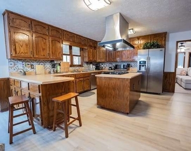 200 Mary Lynn Lane - Photo Thumbnail 31