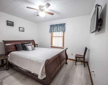 200 Mary Lynn Lane - Photo Thumbnail 33
