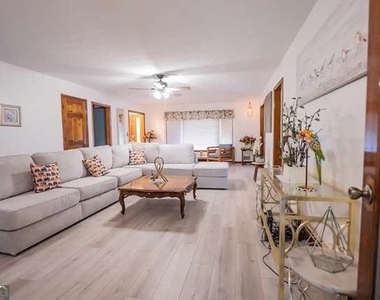 200 Mary Lynn Lane - Photo Thumbnail 16