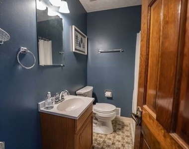 200 Mary Lynn Lane - Photo Thumbnail 3
