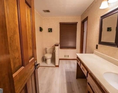 200 Mary Lynn Lane - Photo Thumbnail 47