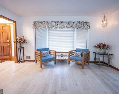 200 Mary Lynn Lane - Photo Thumbnail 35