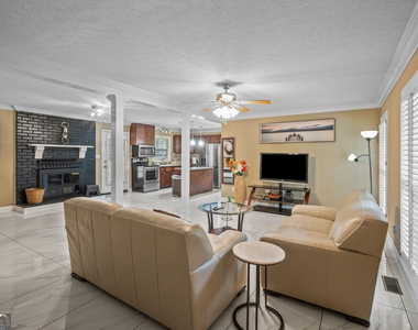 4839 Lehigh Drive - Photo Thumbnail 7