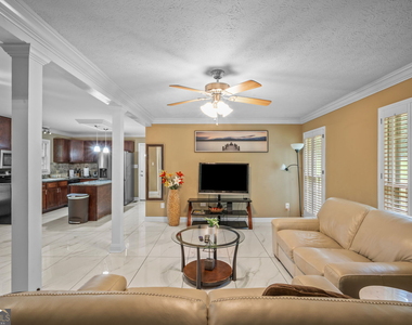 4839 Lehigh Drive - Photo Thumbnail 8