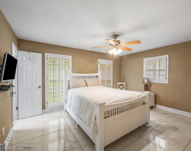 4839 Lehigh Drive - Photo Thumbnail 13