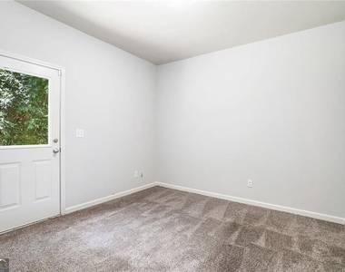 4043 Avalon Road Sw - Photo Thumbnail 2