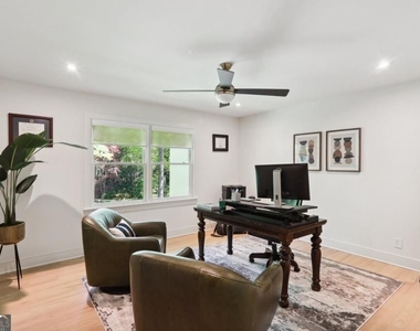 1007 Somerset Drive Nw - Photo Thumbnail 10